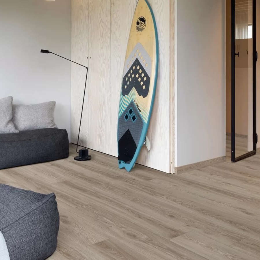 Moduleo Roots 55 EIR pvc vloeren: premium kwaliteit en duurzame vloeren met een diep reliëf die elke ruimte een realistische look en moderne uitstraling geven