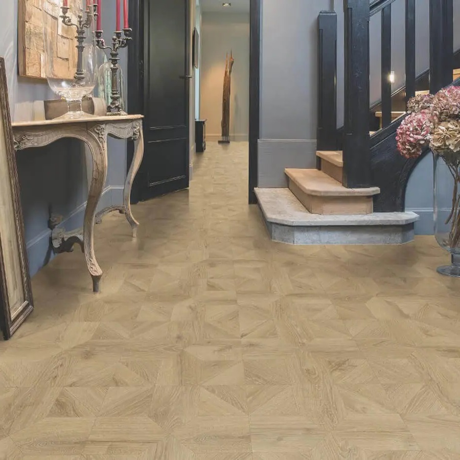 Ontdek de waterbestendige Quick Step Impressive Patterns collectie in Chevron uitstraling, ideaal voor een stijlvolle uitstraling in elk interieur